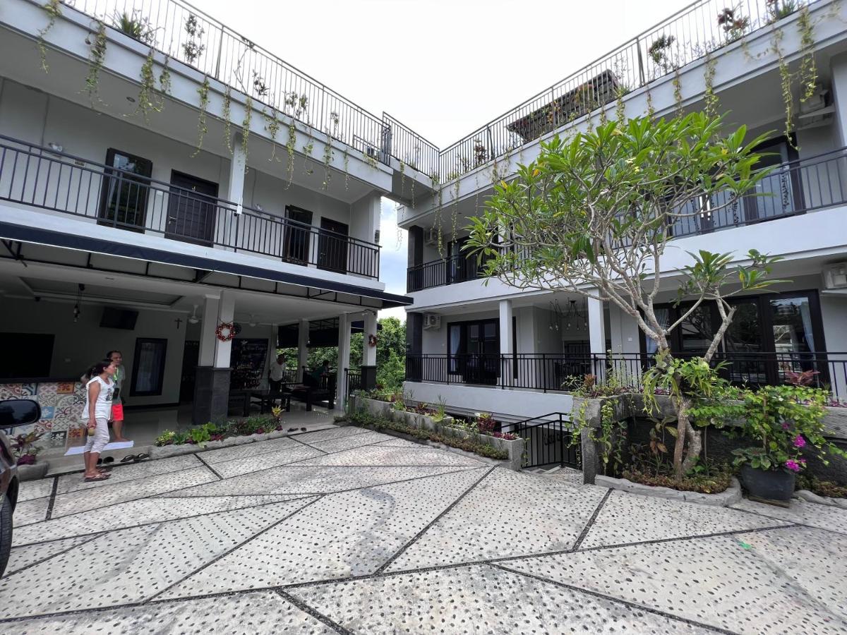 Green Hill Inn Jimbaran  Ngoại thất bức ảnh